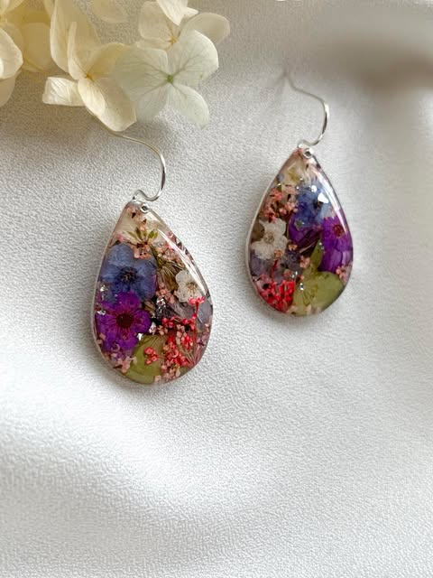 Full Bloom Earrings | Pressed Flowers