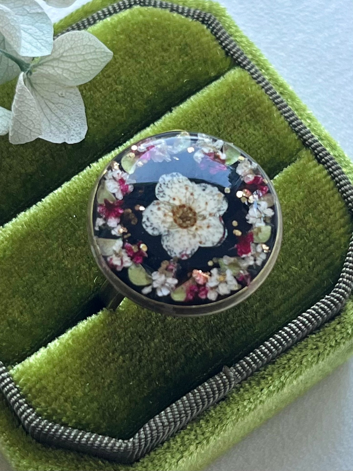 Pressed Flowers | Vintage |Adjustable Ring