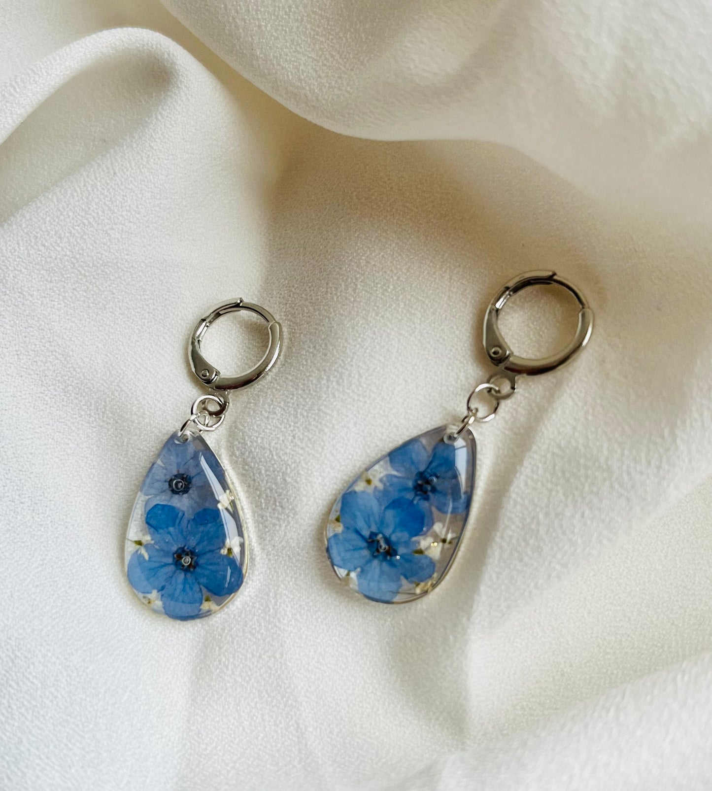 Pressed Flower Earrings | Forget Me Not