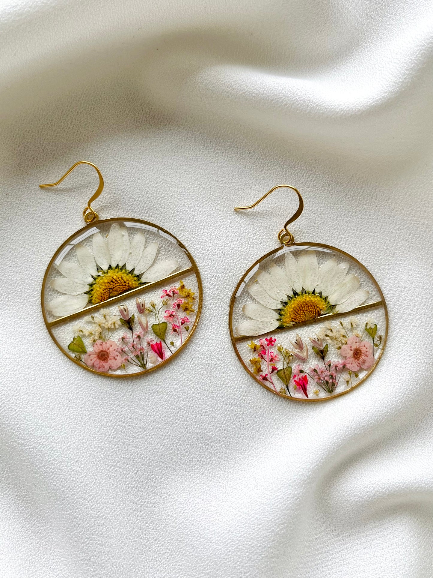 Daisy Sunrise | Pressed Flower Earrings