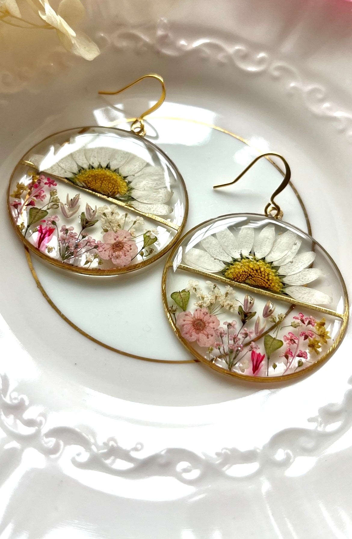 Daisy Sunrise | Pressed Flower Earrings