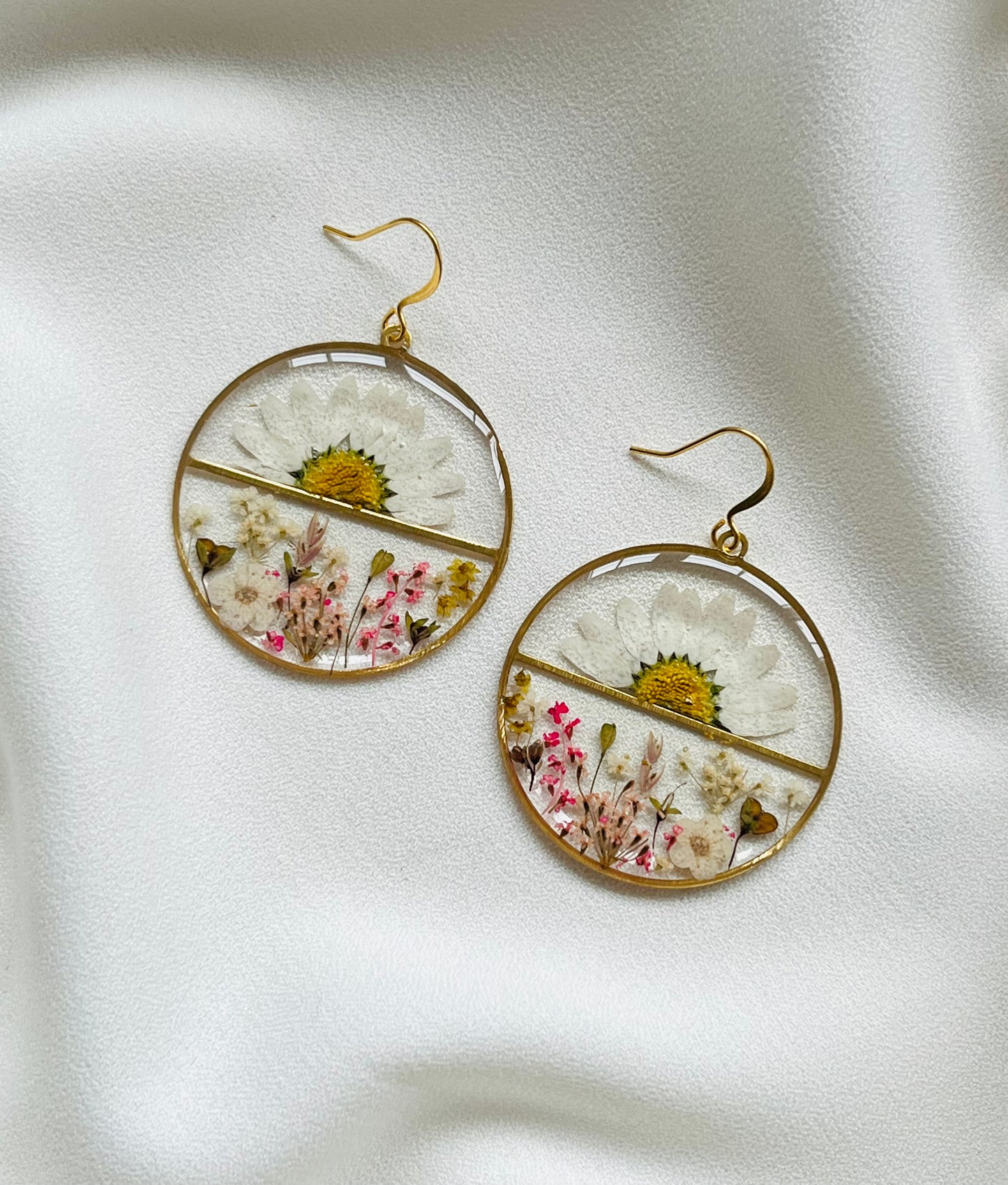 Daisy Sunrise | Pressed Flower Earrings