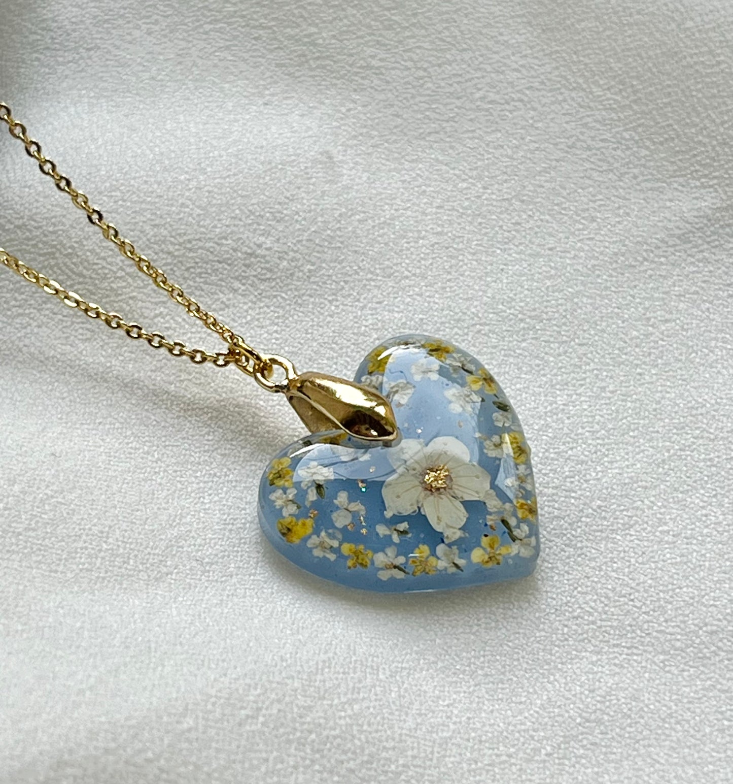 Pressed Flower Necklace | Love Heart