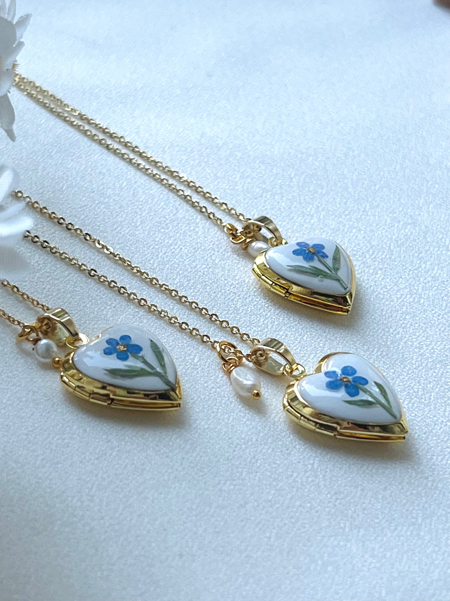 Pressed Flowers | Forget me Not | Locket Necklace
