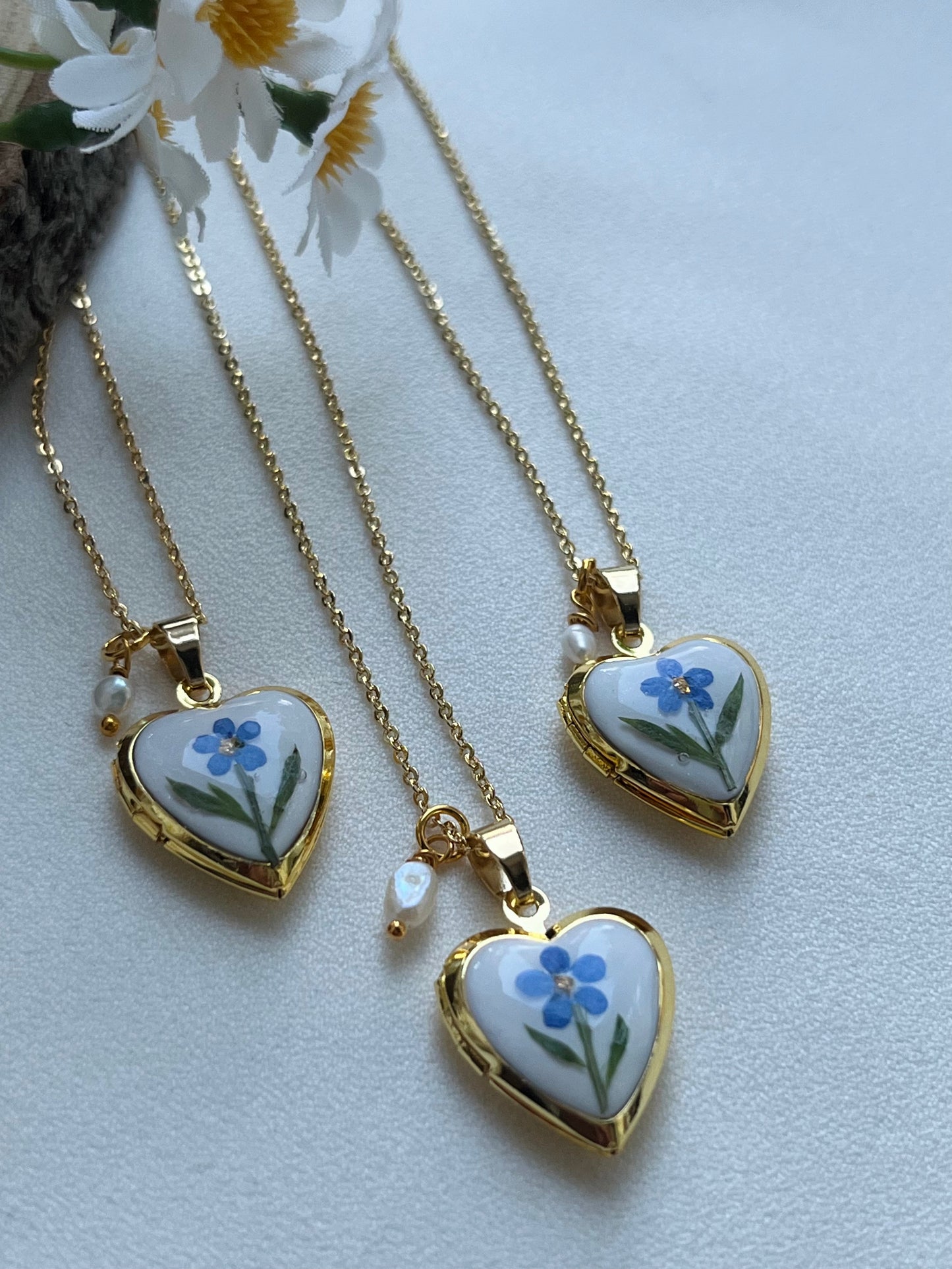 Pressed Flowers | Forget me Not | Locket Necklace
