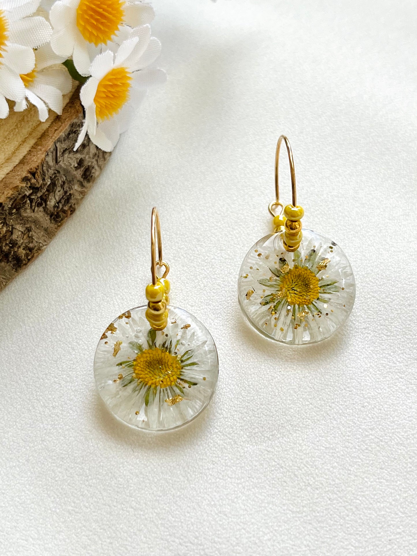 Pressed Flowers | Sunshine Daisy Earrings