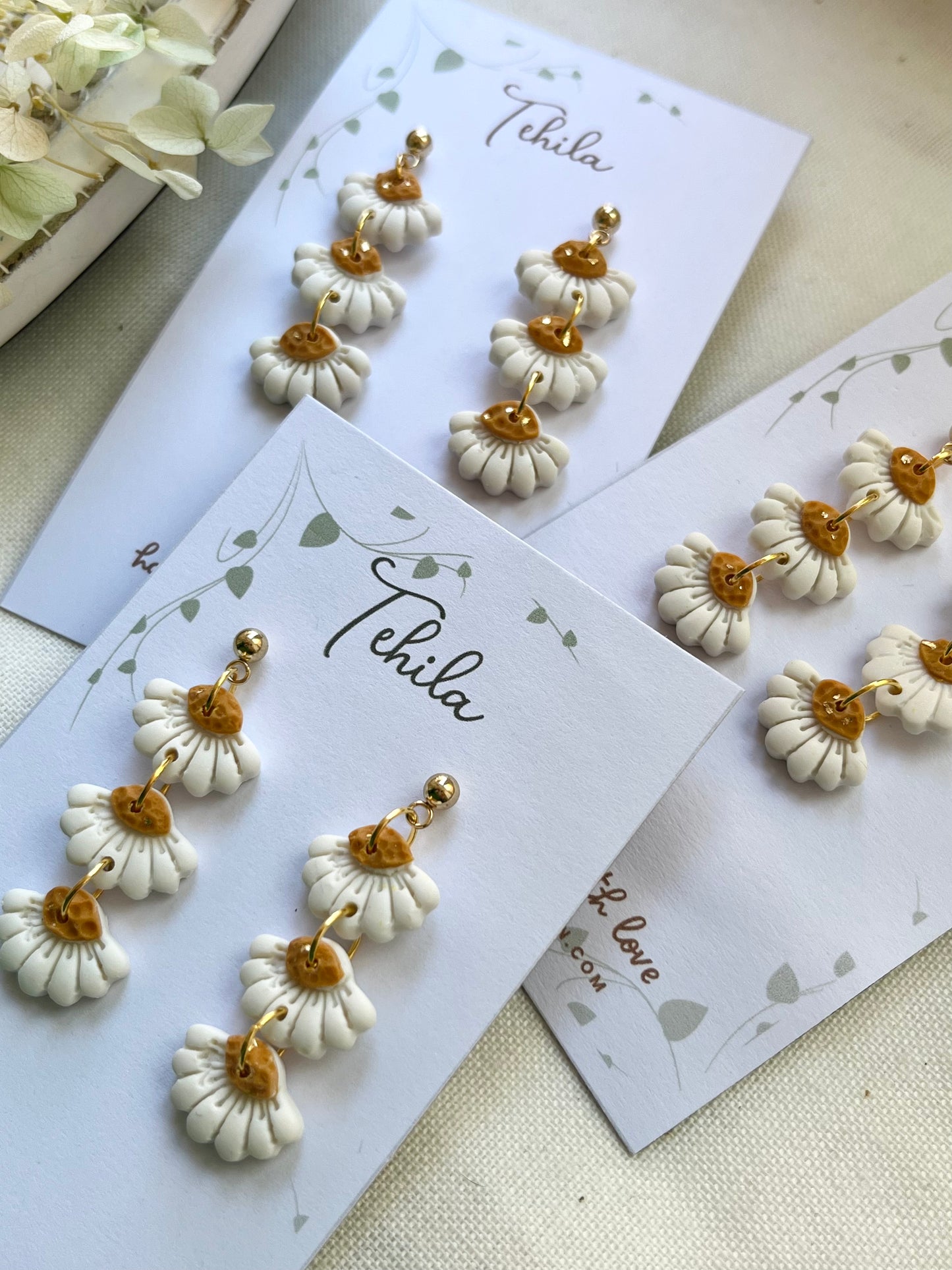 Polymer Clay | Daisy Dangle Earrings
