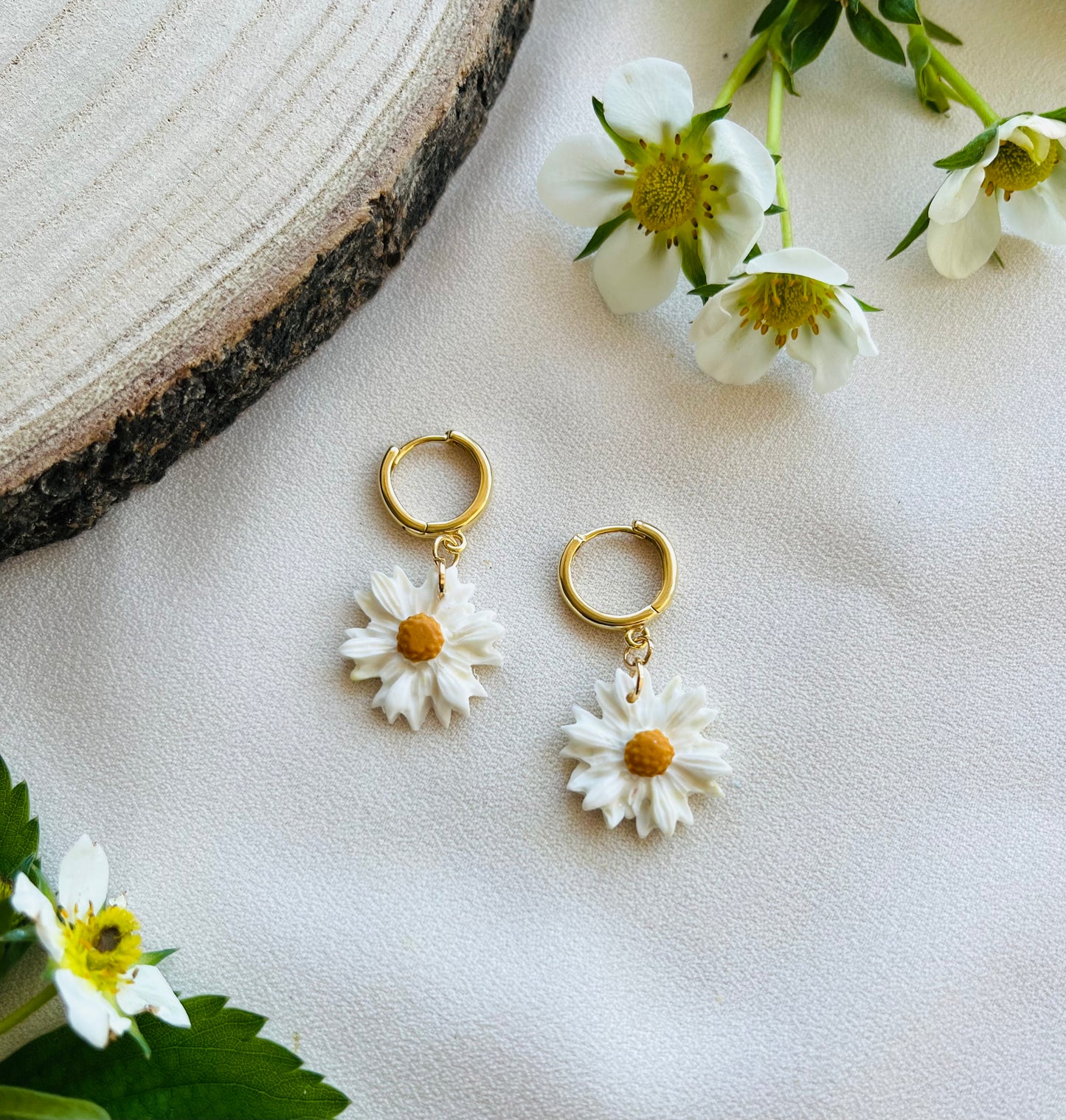 Garden Collection | Daisy Earrings