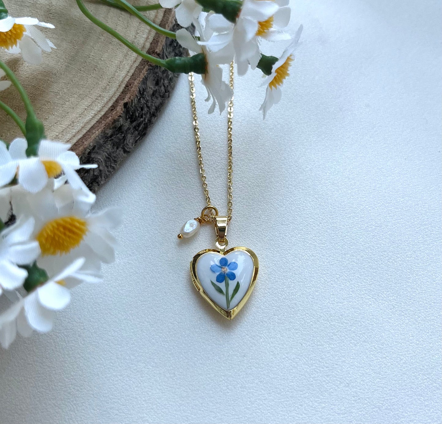 Pressed Flowers | Forget me Not | Locket Necklace